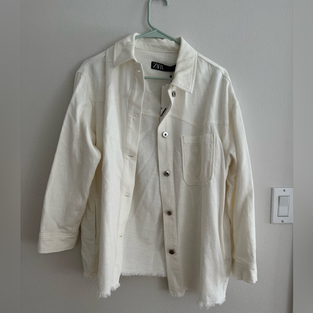 ZARA WHITE BUTTON UP OVERSIZED JACKET with tags